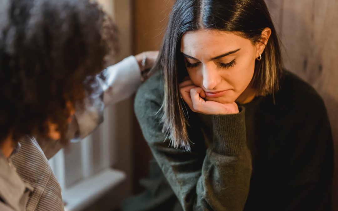 Recognizing the Signs of Depression: How to Help Depressed Friends & Loved Ones During the Holidays